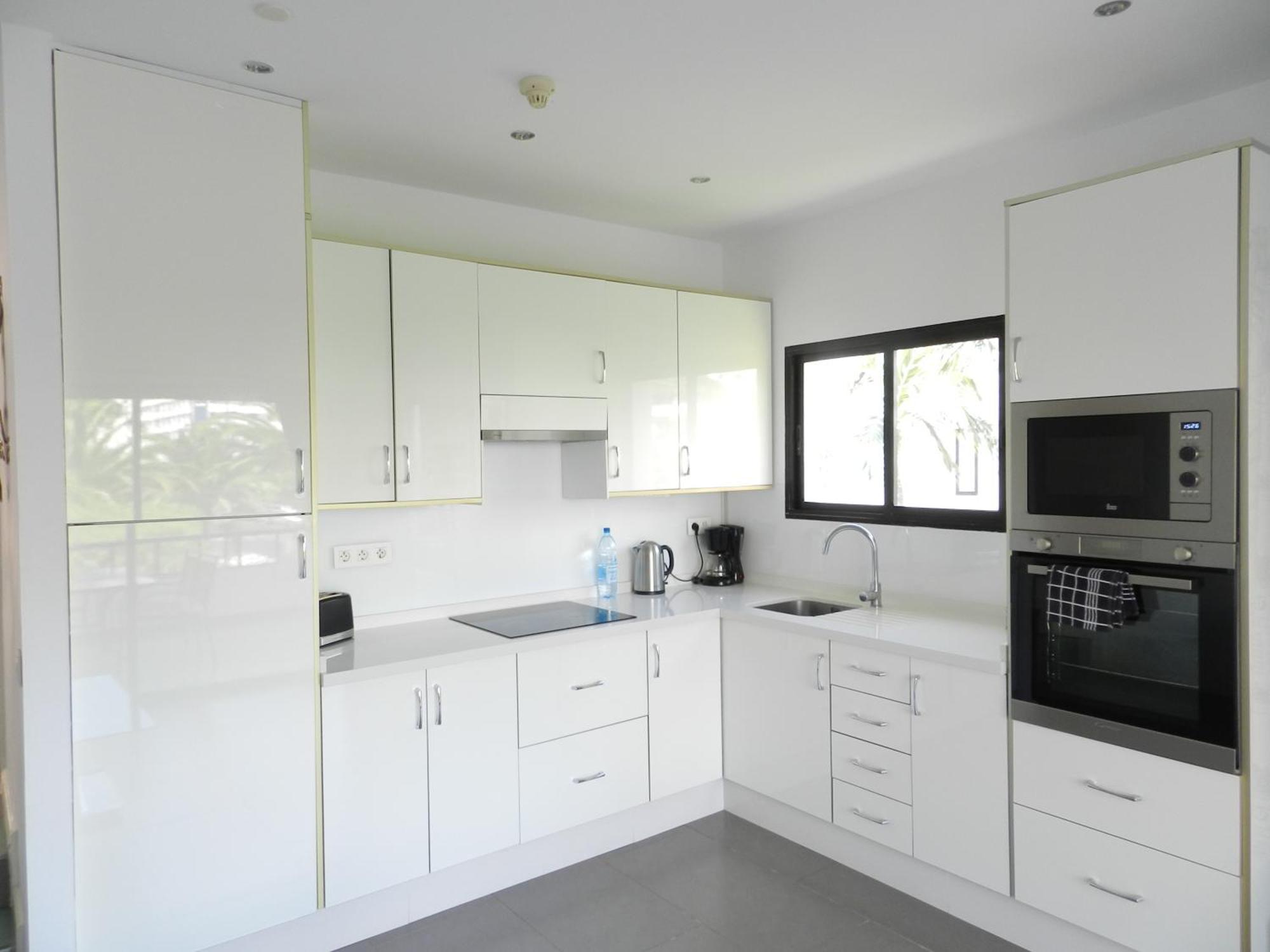 1 Bed Los Cristianos Near The Bus Station Arona  Luaran gambar
